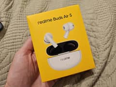 realme buds air 5 white color box paked. .