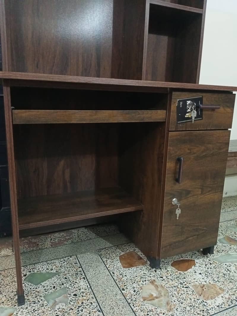 study table/computer table 1