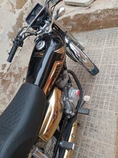 honda 125 2024gold edition  03371749711