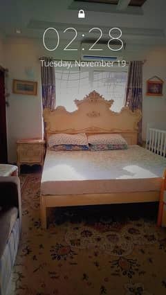solid wood bed