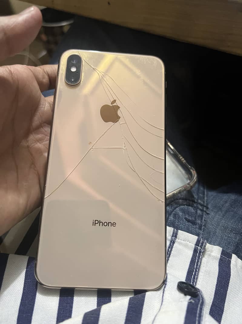 Iphone xs max 256 Factory unlock Panel change hone wala 3