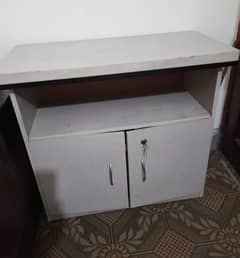 Multi purpose computer or Laptop counter urgently sale