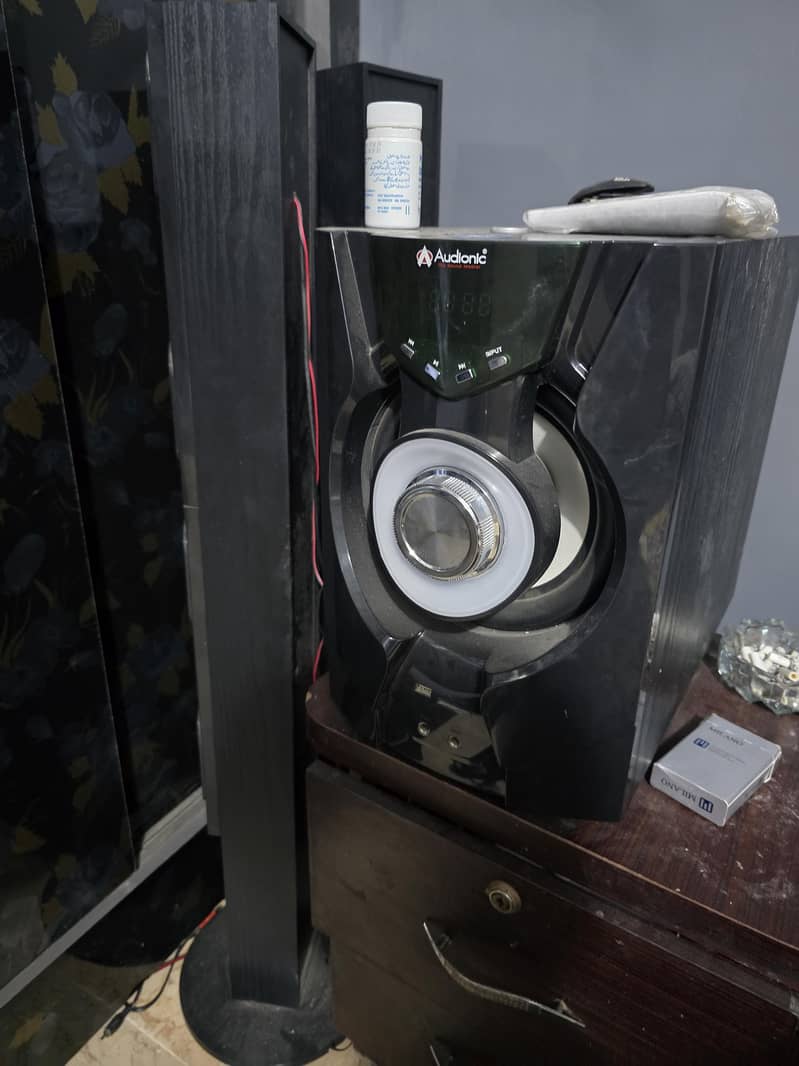 audionic speaker lightly use 0