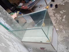 Showcase Sheeshay ka bna Howa.