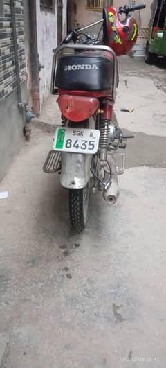 good condition Mian ha patrol ki average bhot achi ha engine 10by 10 h