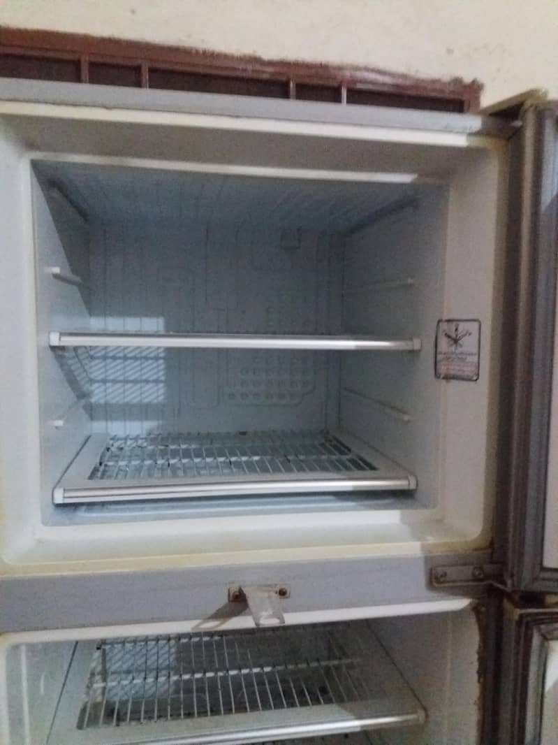 Dawlance Refrigerator Large Size in lush condition. Just like new. 2