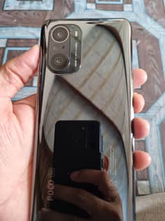 Poco F3. . 8/256 gb with 5G 870 Snapdragon processor