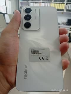 realme