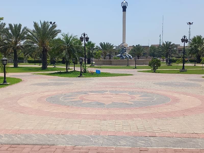 8MARLA PLOT FOR SALE OPEN FORM NO TRANSFER FEES NO TEX SAVE 7LACS RUPEES MORE DETAILS CONTACT ME 7