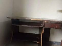 کمپیوٹر اور کپڑے وغیرہ استری کرنے کے لیے استعمال کیا جاسکتا ہے