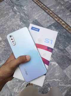 vivo s1