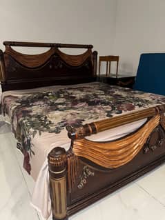 Bed set/wooden bed/luxury bed/king size bed/dressing table/bed