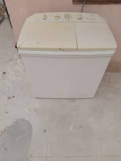 DW-5200 Twin Tub Machine
