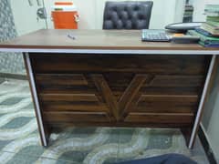 office chairs tables and executive chairs centers table