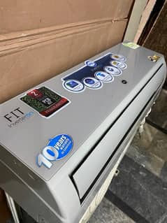 New condition PEL dc Inverter 1 ton 03095449689