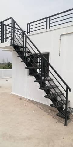 Round & Straight Stairs