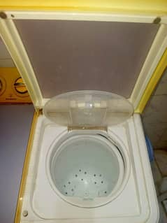washing machine 10/10  1 year use h
