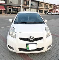Toyota vitz 9/13 model