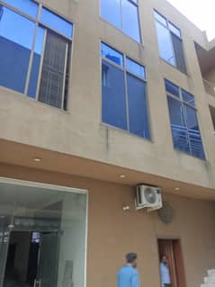 PCSIR STAFF COLONY COLLEGE ROAD BLOCK D 20 MARLA COMMERCIAL PROPERTY FOR RENT