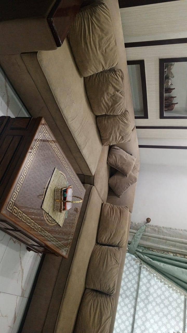 sofa set with table 1