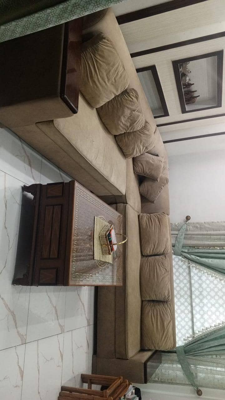 sofa set with table 3