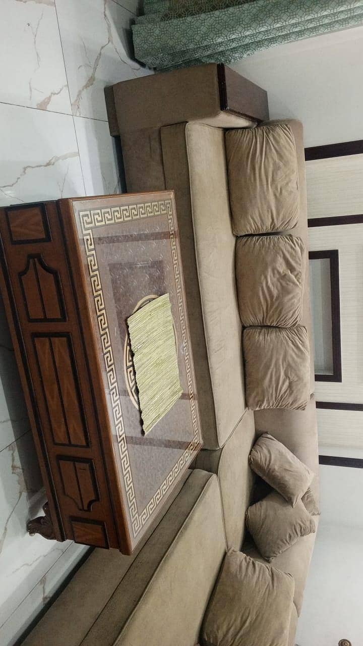 sofa set with table 4