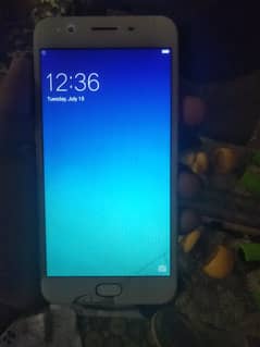 OPPO F1s