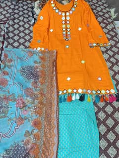 stitched lawn embroidery suit