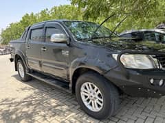 Toyota Hilux Vigo 2011