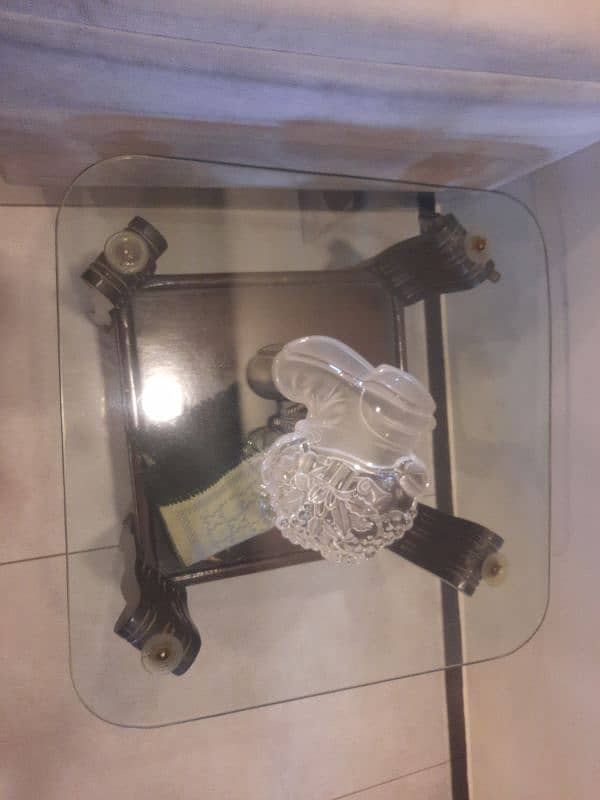 a very good condition center and side tables a marvelous 3 table set 2