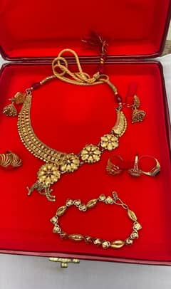 8 Tola gold for sale.