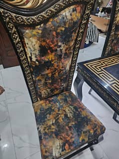 Dinning table for sale