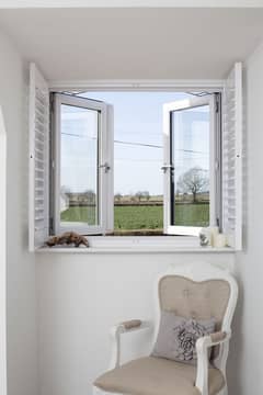 Heat proof and sound proof aluminum windows