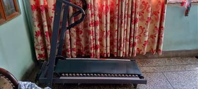 Manual treadmill