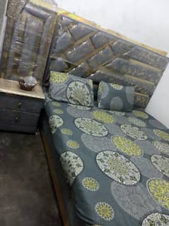 Bed set for sale  03201012552