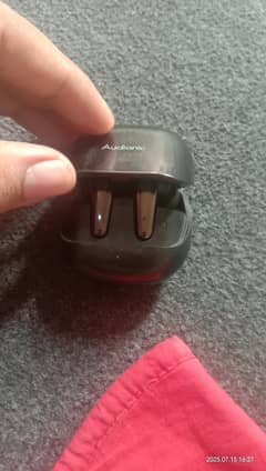 earbuds 595 for sell