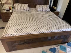 bed,side tables and dressing table