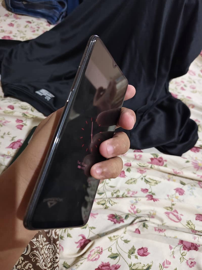 Mi 9, wireless charging, with tv and ac Remote, in display fingerprint 2