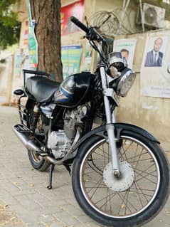 SUZUKI GS 150 MODEL 2013