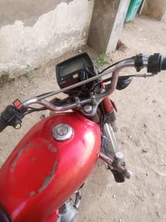 supar pawer Bick 70 2015 modal karachi no 10 /8 candaction
