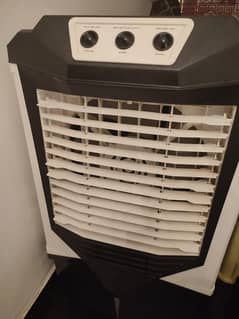 Canon room cooler large size 2 days use