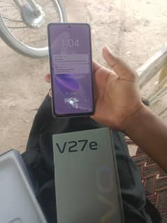 vivo v27e very good condition 10/10 8+8(256) 80wat fast charger
