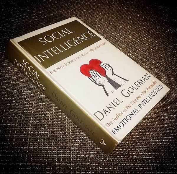 Social Intelligence by Daniel Goleman - KBS Edition
