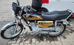Honda CG125 Special Edition Gold 24/25 Model #2024/2025