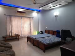 1 Kanal Upper Portion For Rent in DHA Phase 8 Ex Park View - Lower Portion Lock