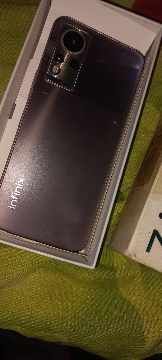 Infinix note 12 10/10 condition 0
