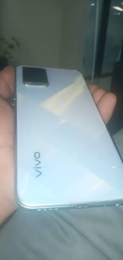 vivo  y21