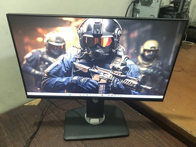 23 inches Borderless LCD 1080p Resolution with 180° Rotate Stand 0