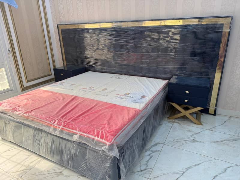 Bedroom set with side tables and dressing table 0
