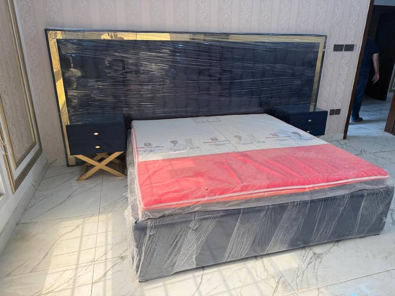 Bedroom set with side tables and dressing table 1